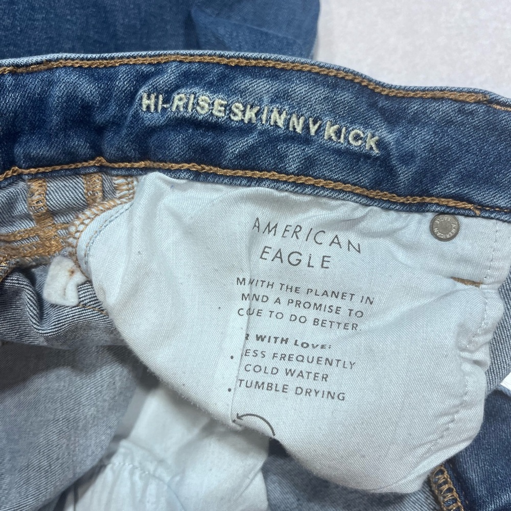 Women's American Eagle Hi-Rise Skinny Kick Jeans Size 8 Short - Picture 3 of 6